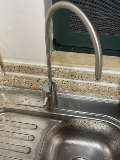 净水器直饮超滤矽藻净水机厨下式道尔顿过滤器这个滤芯多久换一次呢？