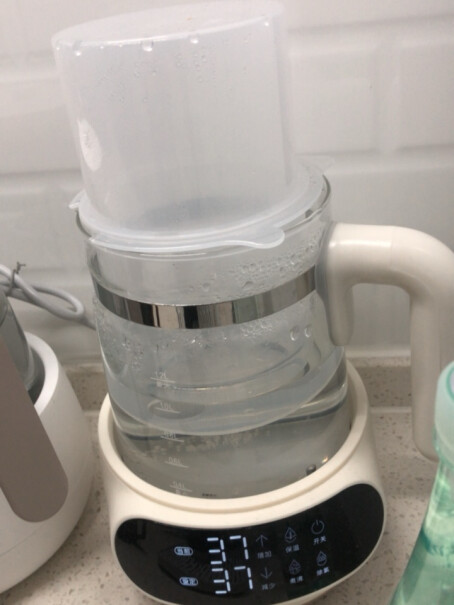 babycare恒温水壶调奶器婴儿冲奶粉保温恒温水壶温奶暖奶热奶器1.2L-云雾绿烧完水后会不会有白色的水垢？