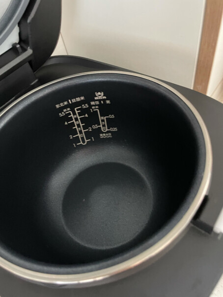 美的电饭煲家用智能触控电饭锅IH电磁加热点解美的电饭煲全部都是｜H电磁加的，会有很大响声吗？