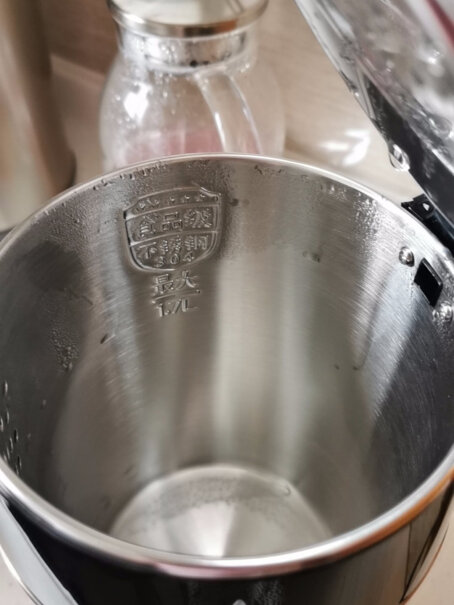 苏泊尔ZMD安心系列电水壶热水壶这款热水壶有银色的吗？