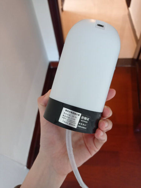 厨房DIY-小工具美之扣桶装水电动抽水器一键自动无线吸水器充电式上水器买前必看,哪个更合适？