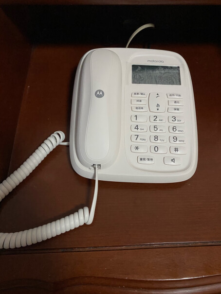 摩托罗拉Motorola数字无绳电话机无线座机想问一下主机可以只插一条电话线吗？