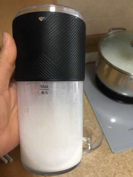 福腾宝榨汁机充电式便携搅拌杯奶昔机果汁机能不能加热？
