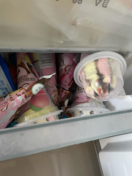 伊利巧乐兹哈密瓜玫瑰车厘子口味脆皮甜筒雪糕冰淇淋有没有买了化的啊 甜筒是脆的还是软的呀？
