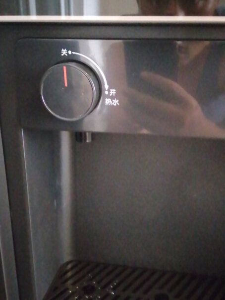 美菱饮水机下置式家用立式温热型你把水桶放的发个图片哈？