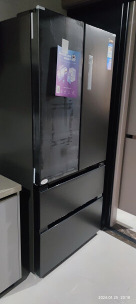 美的BCD-508WTPZM(E)我厨房门的洞口宽度675能把冰箱穿过去吗？