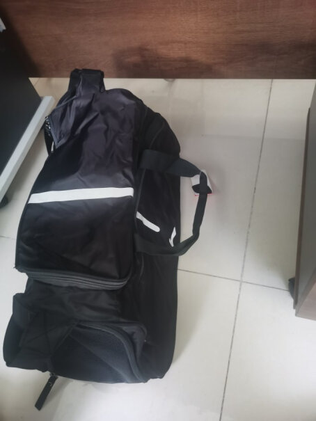 运动包李宁运动包斜挎包健身户外桶包大容量男女手提旅游包黑色哪个值得买！分析应该怎么选择？