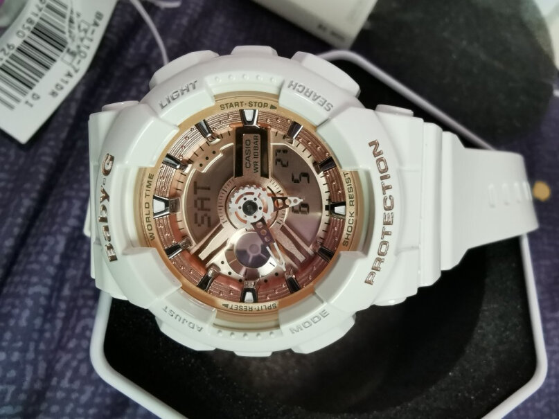 卡西欧CASIO手表G-SHOCK系列男士运动手表手表是铁盒子装着的吗？