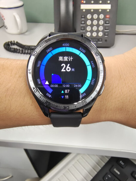 vivo手表42mm 秘夏橙iPhone能用吗？