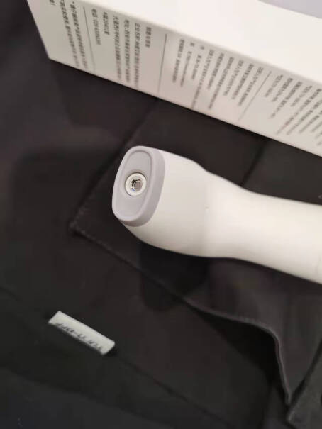 艾润氧气瓶便携式制氧机氧气袋包罐孕妇氧气吸氧专用有鼻吸管吗？