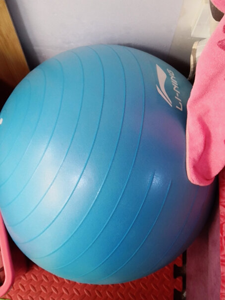 瑜伽球李宁瑜伽球55cm加厚防滑健身球究竟合不合格,应该怎么样选择？