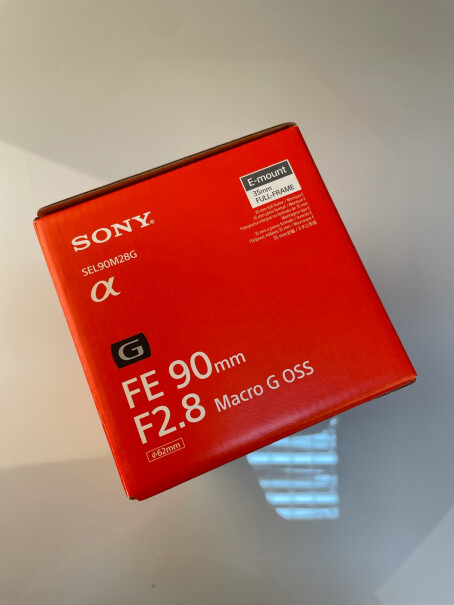 索尼FE90mm微距G镜头请问a6300可以用吗？谢谢？