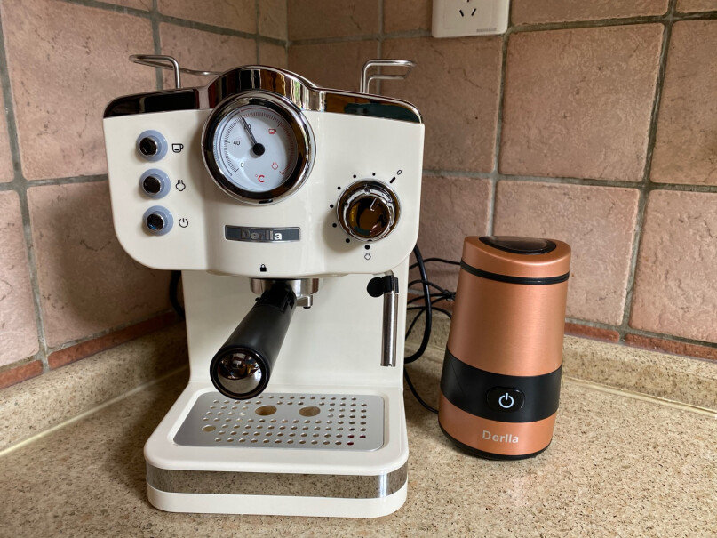 咖啡机德国Derlla咖啡豆研磨机电动磨豆机咖啡磨粉机超细家用黑色入手评测到底要不要买！哪个更合适？