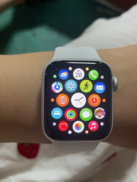 Apple Watch SE 2022款智能手表评测好不好用？亲测解析实际情况？