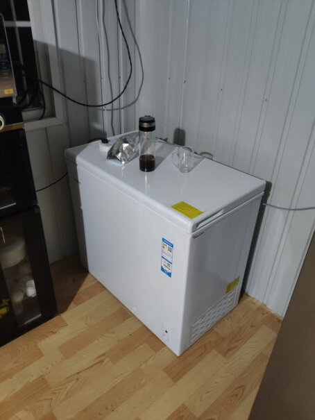 海尔202升家用冷藏冷冻转换冰柜这一款里面宽度和长度是多少？