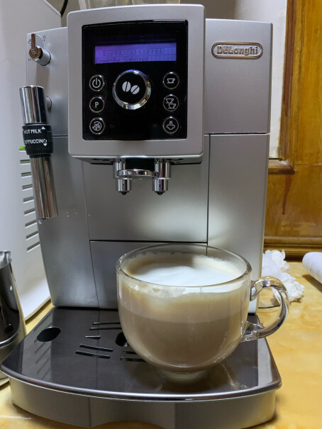 德龙DelonghiECO310半自动咖啡机乐趣礼盒装这款机子是不是很轻呀？