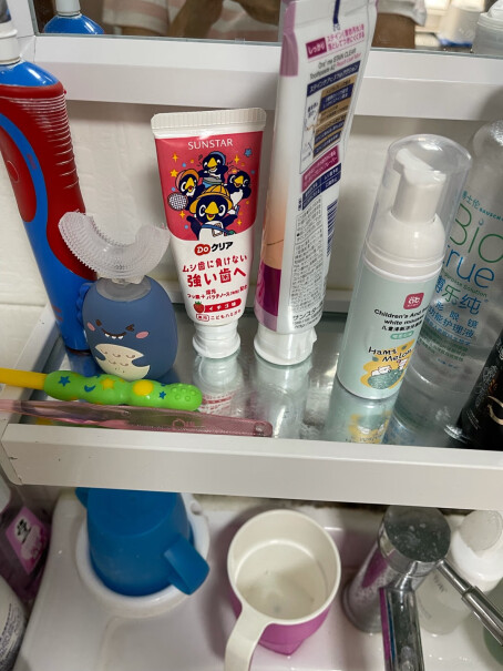 爱贝迪拉儿童电动牙刷智能U型牙刷刷头还有充电线都有吗，这一款刷头用多久？