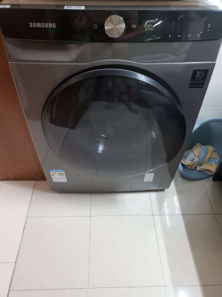 三星10.5公斤洗烘一体机滚筒洗衣机全自动泡泡净洗请问烘干、加热洗、桶自洁等时会有异味吗，比如橡胶味或者塑料味，谢谢？