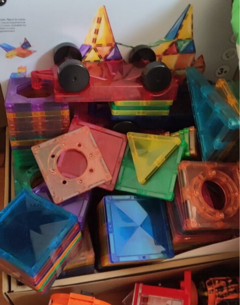 弥鹿儿童磁力片玩具60片含收纳袋两岁宝宝适合玩多少片？