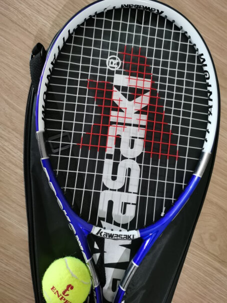 川崎KAWASAKI碳素复合网球拍拍子用的是什么线？