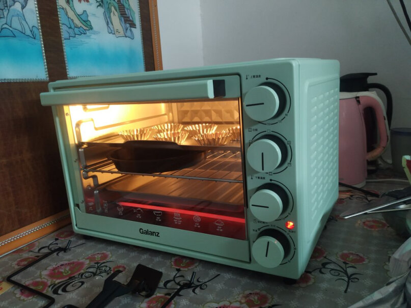 格兰仕电烤箱家用40L大容量上下独立控温这款带旋转烤叉吗？能烤整只鸡吗？容量是多大的？