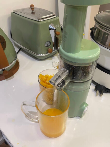 榨汁机图玛TOMONI原汁机家用榨汁机免过滤自动分离果渣评测哪款质量更好,最真实的图文评测分享！