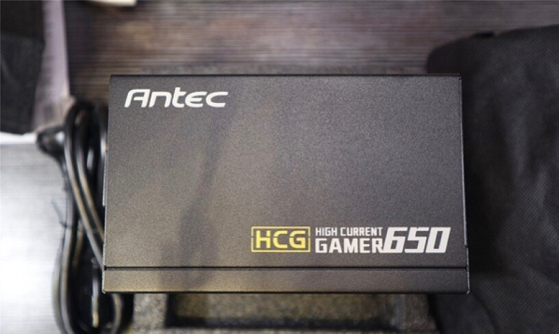 Antec SG1000W电源6800xt可以用这个电源吗？