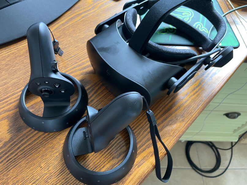 VR眼镜惠普（HP）Reverb G2 VR头盔好用吗？为什么买家这样评价！