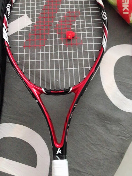 网球拍川崎KAWASAKI碳素复合网球拍曝光配置窍门防踩坑！深度剖析测评质量好不好！