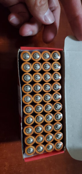华太红精灵5号电池40粒能不能免邮费？