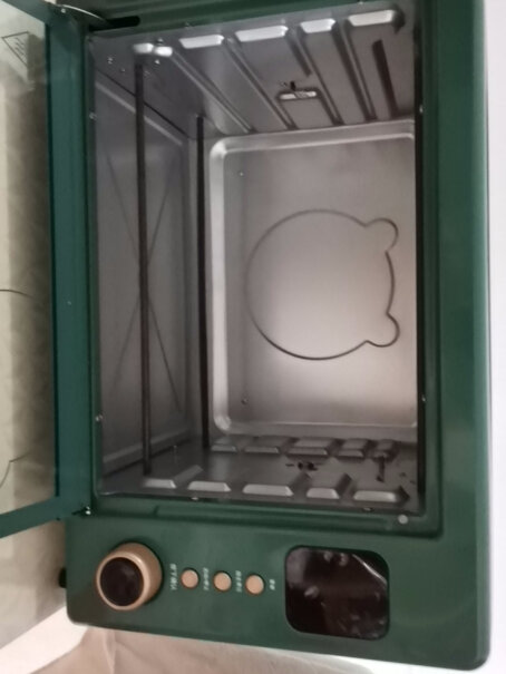 小熊家用多功能电烤箱35升请问这个烤箱受热均匀吗？