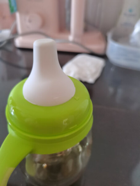 贝亲（Pigeon奶瓶自然实感第3代奶瓶这个ppsu直径和玻璃款一样么？