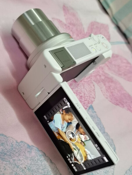 索尼ZV-1 Vlog数码相机套装要配云台吗？