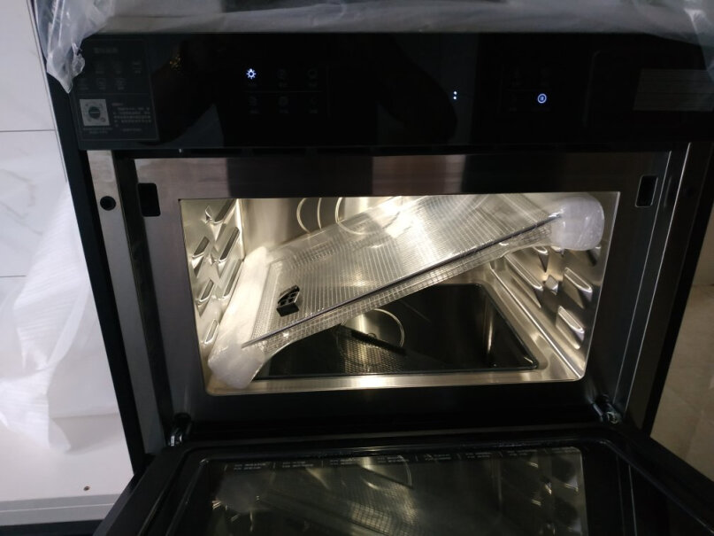 老板蒸烤箱一体机嵌入式这款老板的微蒸烤一体机好清洗吗？