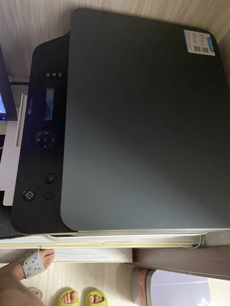 惠普（HP） 136wm这款打印机加油墨还是加碳粉的。？