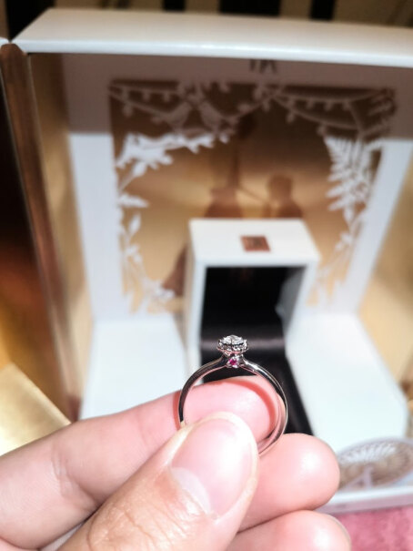 DR Darry Ring钻戒DR钻戒求婚钻石戒指女士质量怎么样值不值得买,使用两个月反馈！