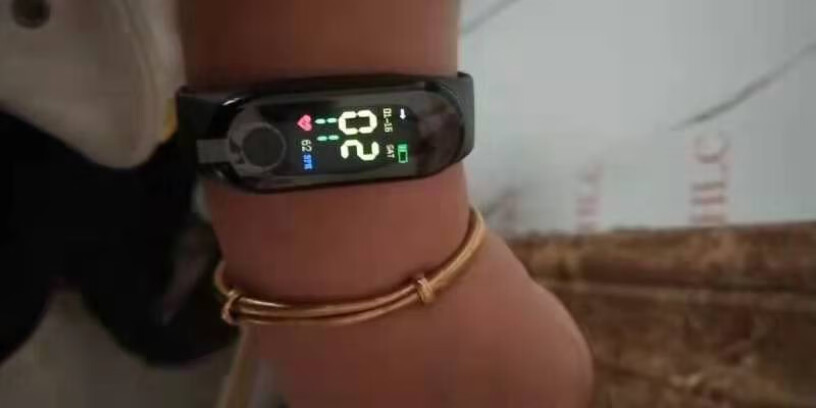 纽曼（Newmine）M3智能手环血压是自动监测吗，准确率是多少？