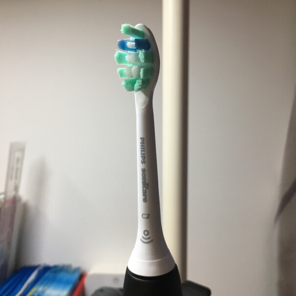 电动牙刷飞利浦PHILIPS电动牙刷评测下来告诉你坑不坑,优缺点测评？