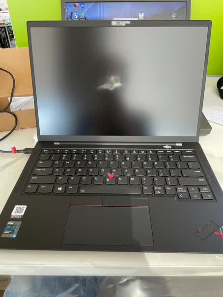 联想笔记本电脑thinkpadx1能打英雄联盟么?