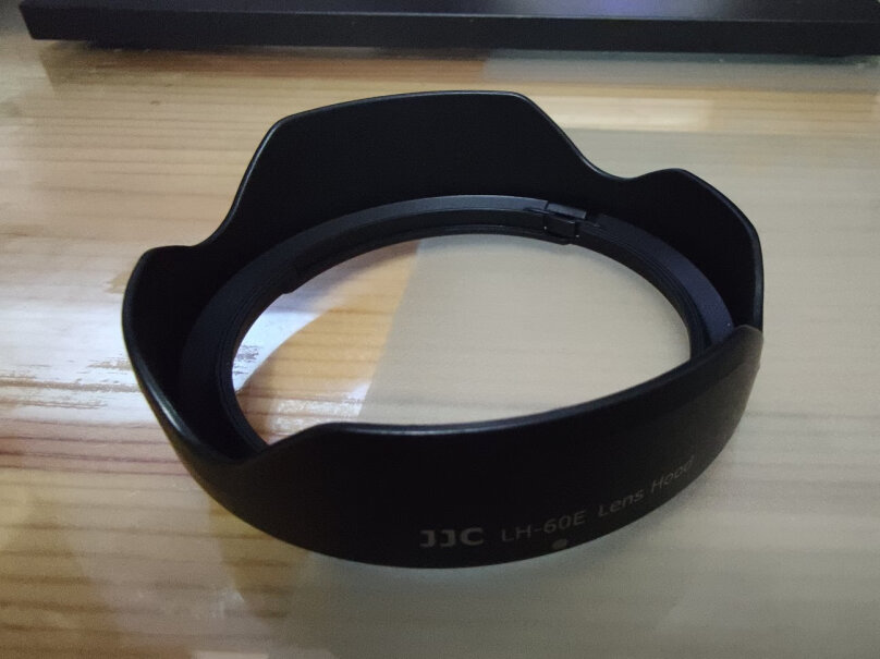 镜头附件JJC EW-60E遮光罩 适用佳能EF-M 11-22mm分析哪款更适合你,入手评测到底要不要买！