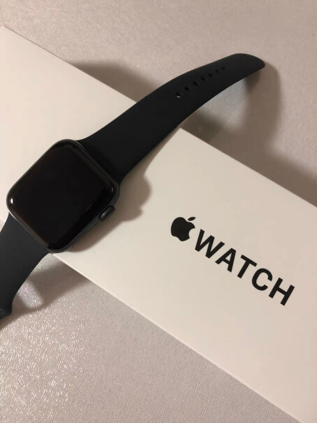 Apple Watch 6 GPS+蜂窝款 44mm深空灰色手表升级了最新系统，任务栏除了电量其他都不见了？？