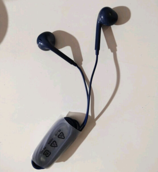 OPPO耳机oppo有线耳机插电脑，可以调节音量的大小吗？