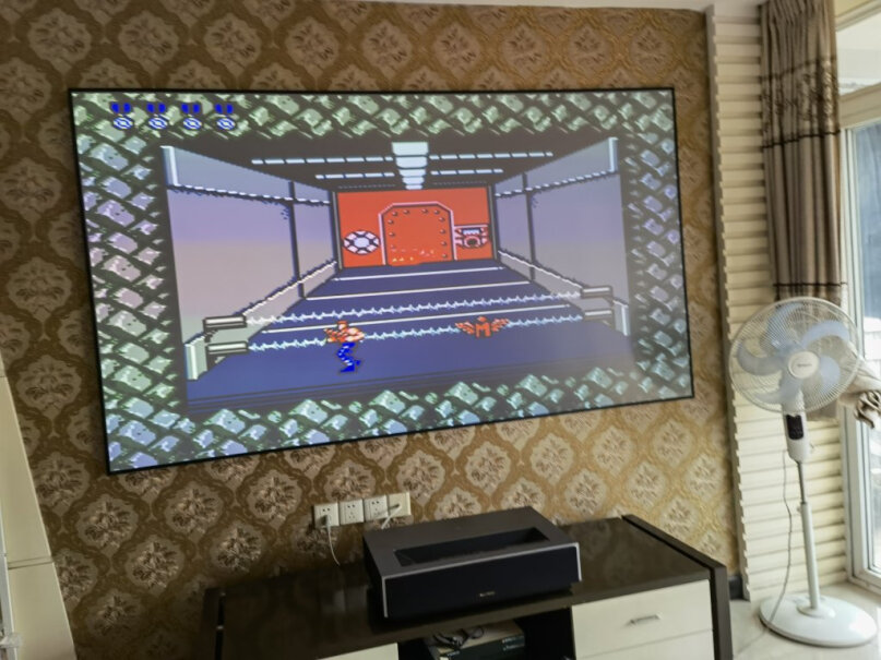 小霸王D103游戏机电视家用高清4K输出这个可以在电脑显示屏玩吗？