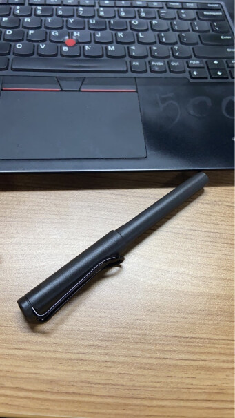 笔类凌美宝珠笔狩猎系列磨砂黑ABS材质签字笔0.7mm评测数据如何,全方位评测分享！