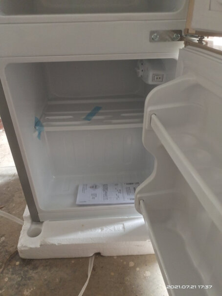 荣事达迷你冰箱小小型双门电冰箱家用宿舍冷冻冷藏节能这个冰箱功率多大，可以放宿舍用吗？
