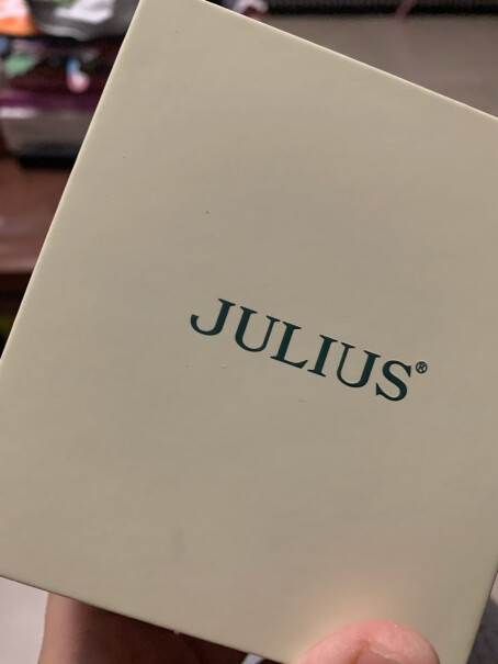 手表聚利时Julius小方盘JA1255A樱花简约值得买吗？深度揭秘剖析？