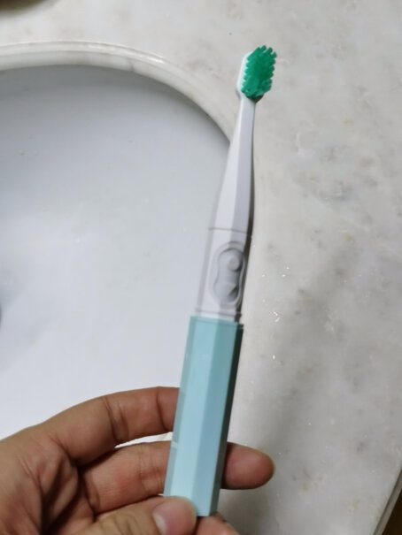 惠寻（HXUN电动牙刷好用吗？会不会掉毛？