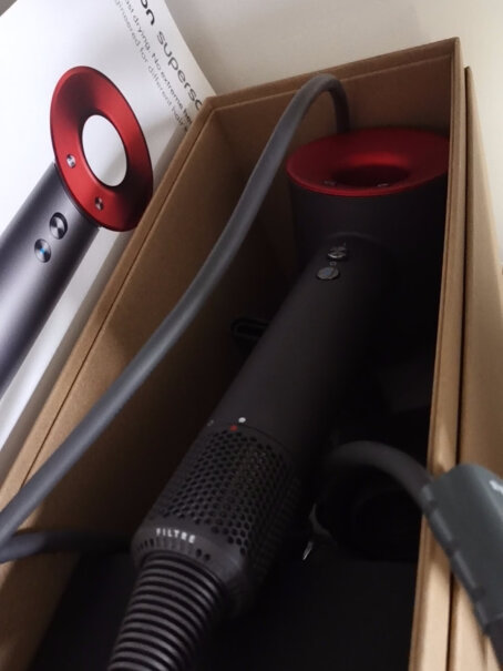 戴森Dyson HD03中国红吹风机双十一便宜了，能保价退款吗？