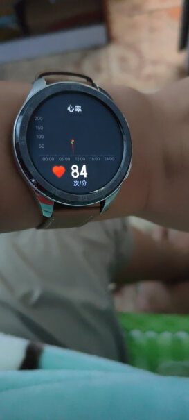 vivo手表42mm 秘夏橙可以测心电图吗？