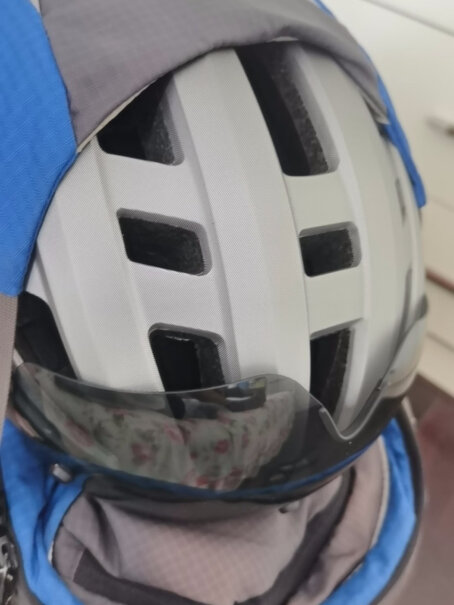 京东京造 骑行头盔 男女安全帽推荐哪款？使用两个月评测反馈！